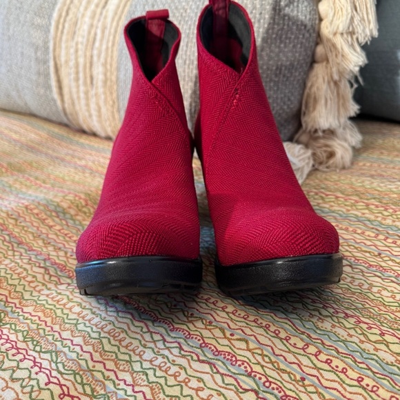 NWOT Charleston Shoe Company Cypress Boot Cherry -Herringbone color Size 10 - Picture 6 of 8